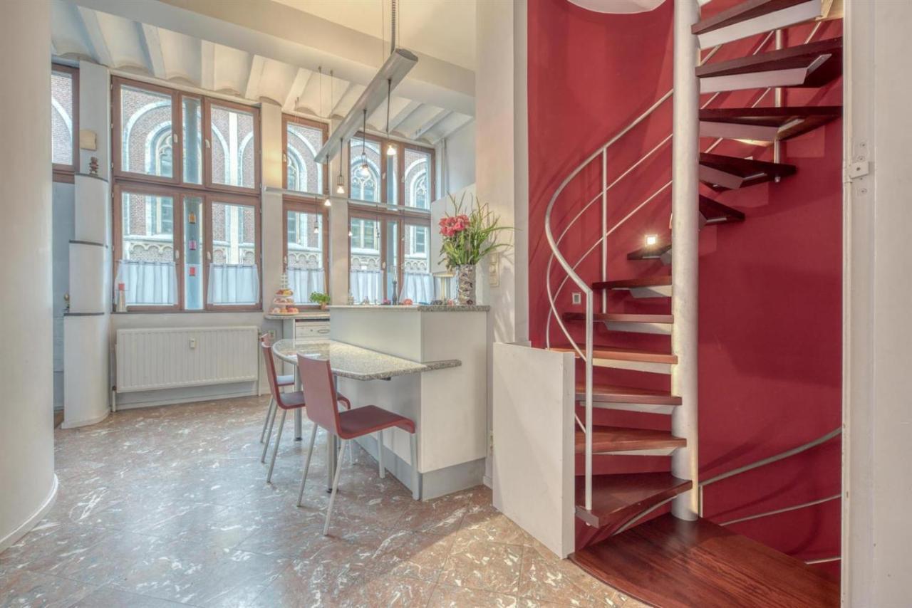 Duplex 2 Chambres Situe Au Centre Du Coeur Historique De Liège Kültér fotó