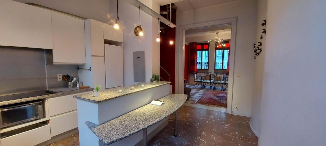 Duplex 2 Chambres Situe Au Centre Du Coeur Historique De Liège Kültér fotó
