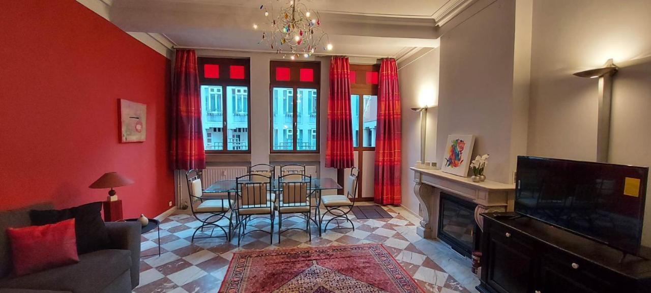 Duplex 2 Chambres Situe Au Centre Du Coeur Historique De Liège Kültér fotó