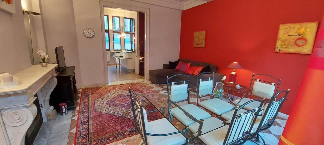 Duplex 2 Chambres Situe Au Centre Du Coeur Historique De Liège Kültér fotó